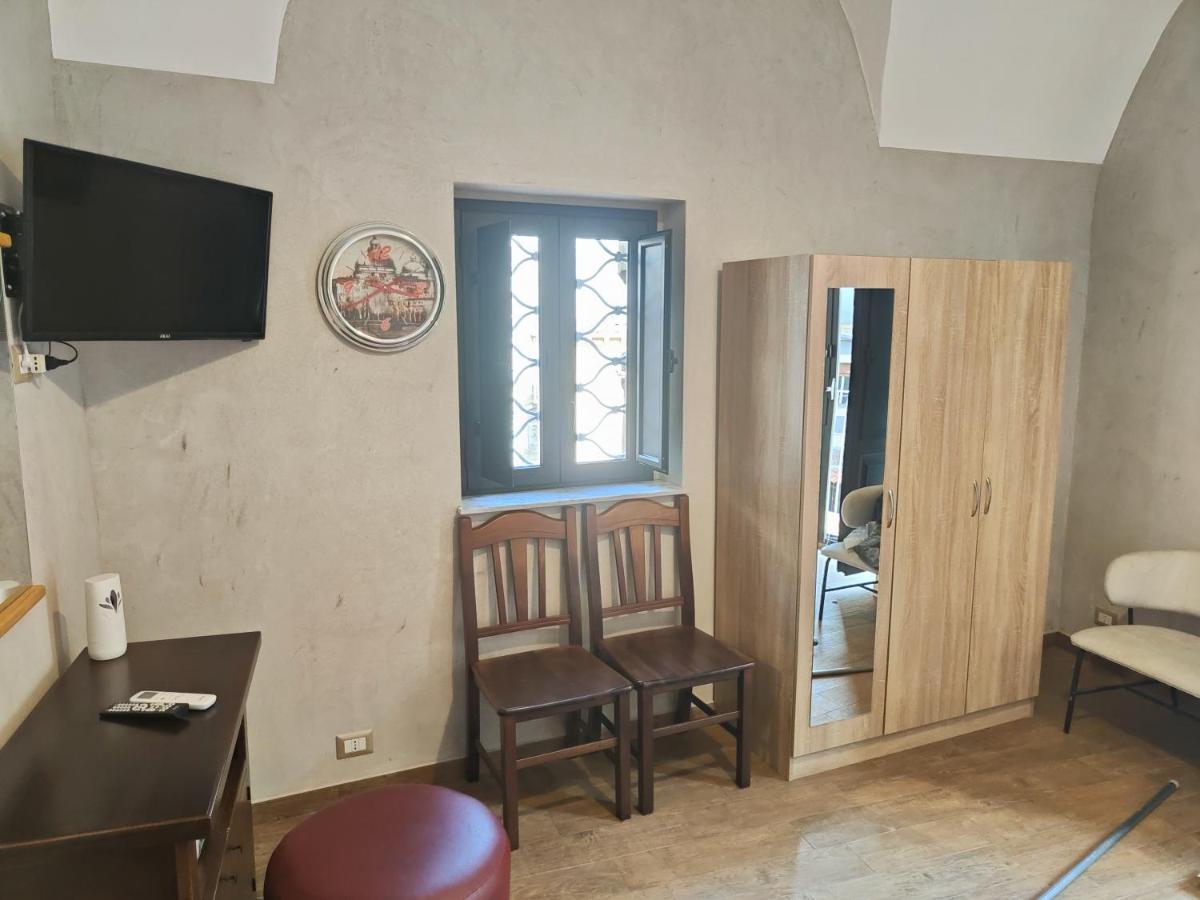Ferienwohnung Pantaleone Holiday House Catania Exterior foto