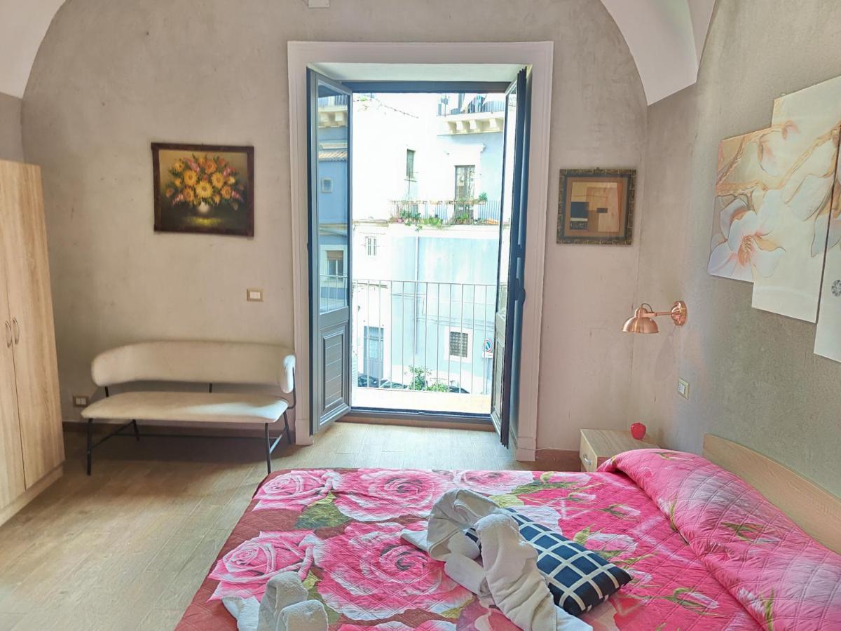 Ferienwohnung Pantaleone Holiday House Catania Exterior foto